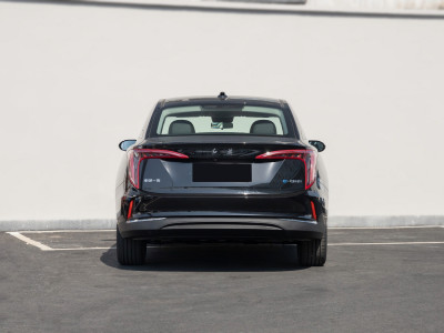 HongQi E-QM5  Фото №5